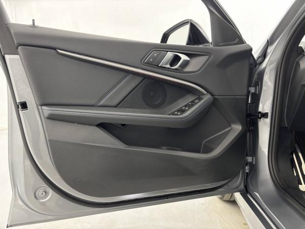 Vente en ligne Bmw Série 1 118d 150 ch BVA8 au prix de 32 990 €