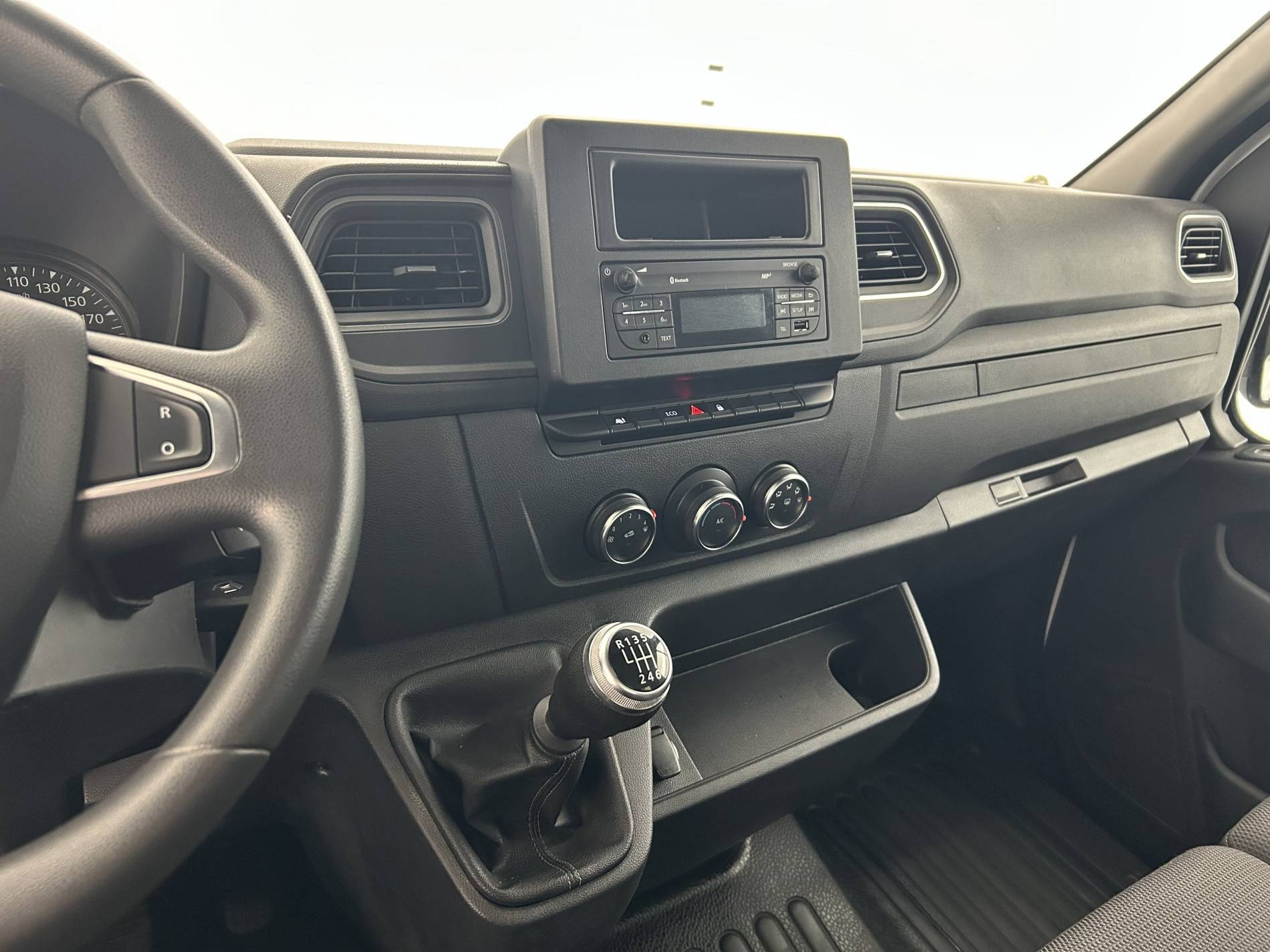 Vente en ligne Renault Master 3 Châssis Cabine MASTER CC PROP RJ3500 PAF AR COURT L2 DCI 130 au prix de 28 990 €