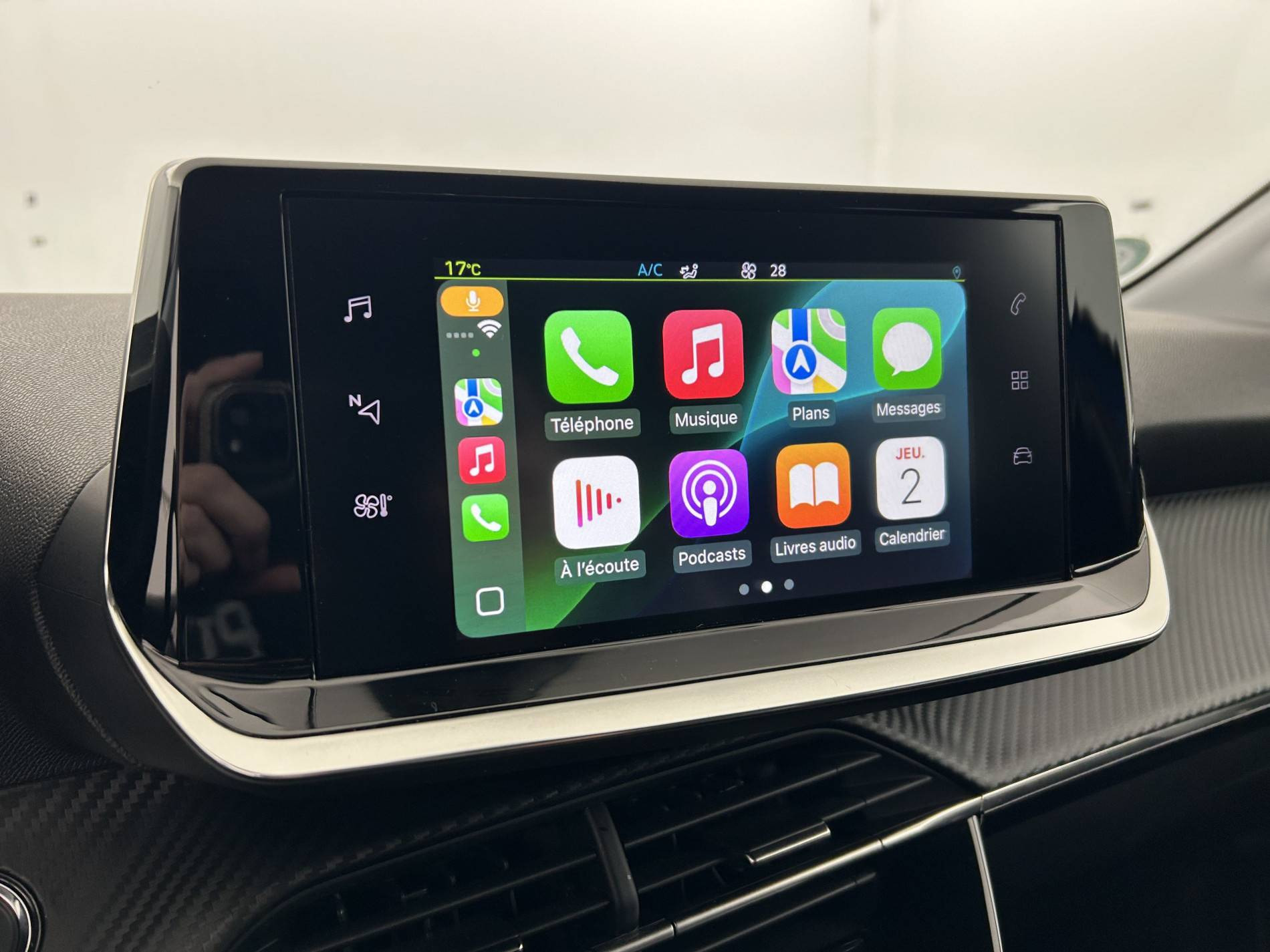 Vente en ligne Peugeot E-208  50 kWh 136ch au prix de 15 990 €