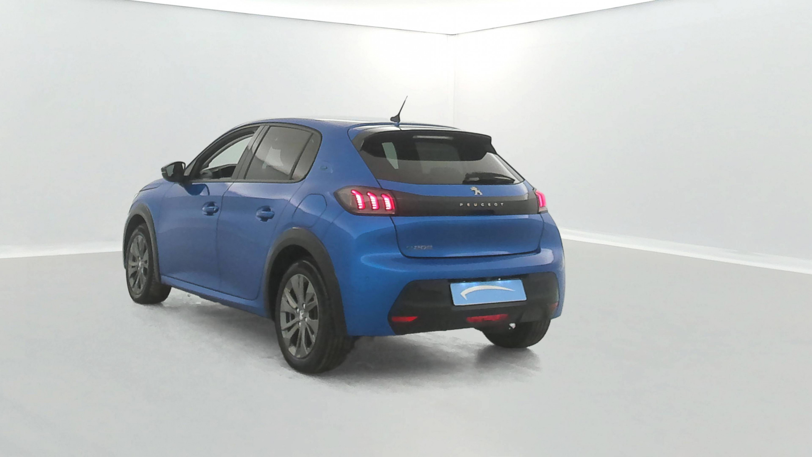 Vente en ligne Peugeot E-208  50 kWh 136ch au prix de 15 990 €