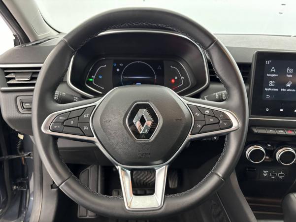 Vente en ligne Renault Clio 5 Clio E-Tech 140 - 21 au prix de 15 590 €