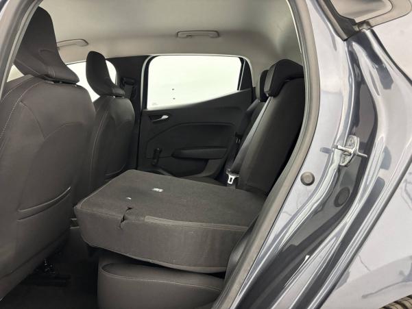 Vente en ligne Renault Clio 5 Clio E-Tech 140 - 21 au prix de 15 590 €