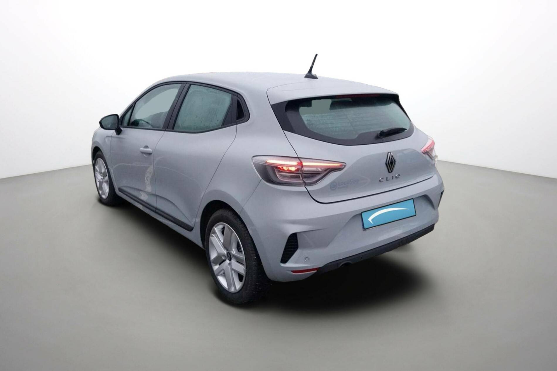 Vente en ligne Renault Clio 5 Clio TCe 90 au prix de 15 790 €