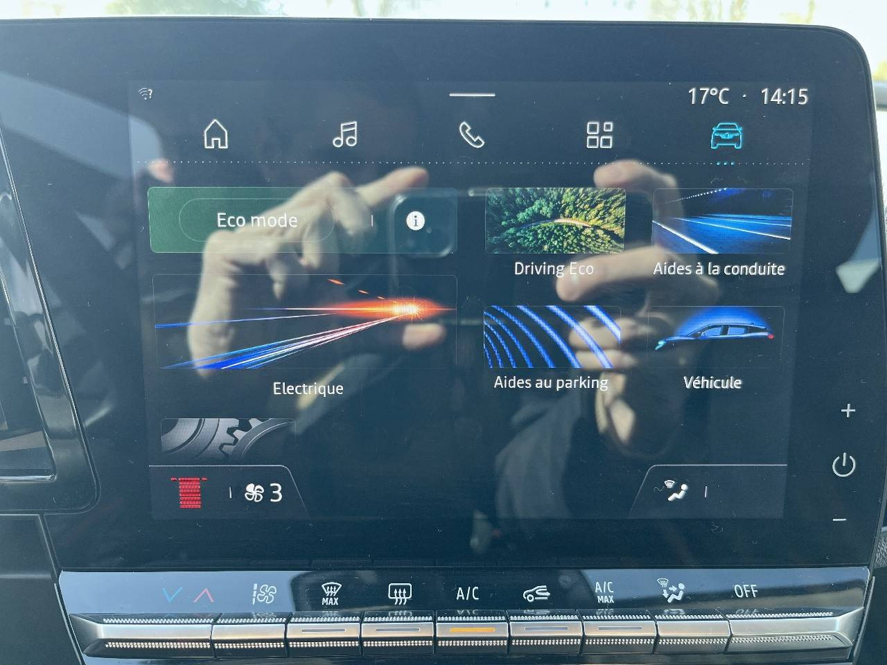 Vente en ligne Renault Megane E-Tech  EV60 220 ch super charge au prix de 22 790 €