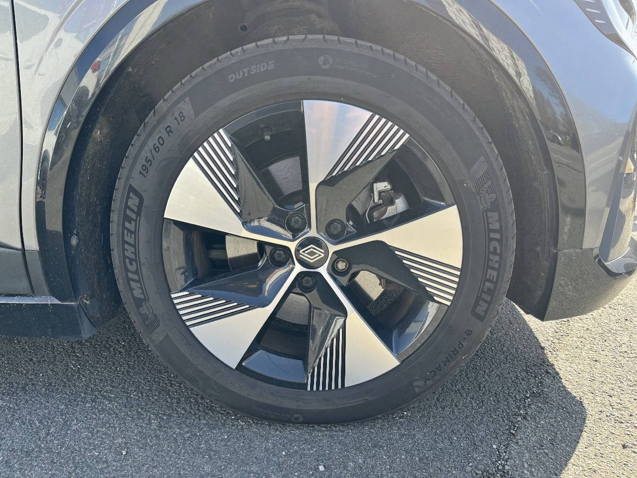 Vente en ligne Renault Megane E-Tech  EV60 220 ch super charge au prix de 22 790 €