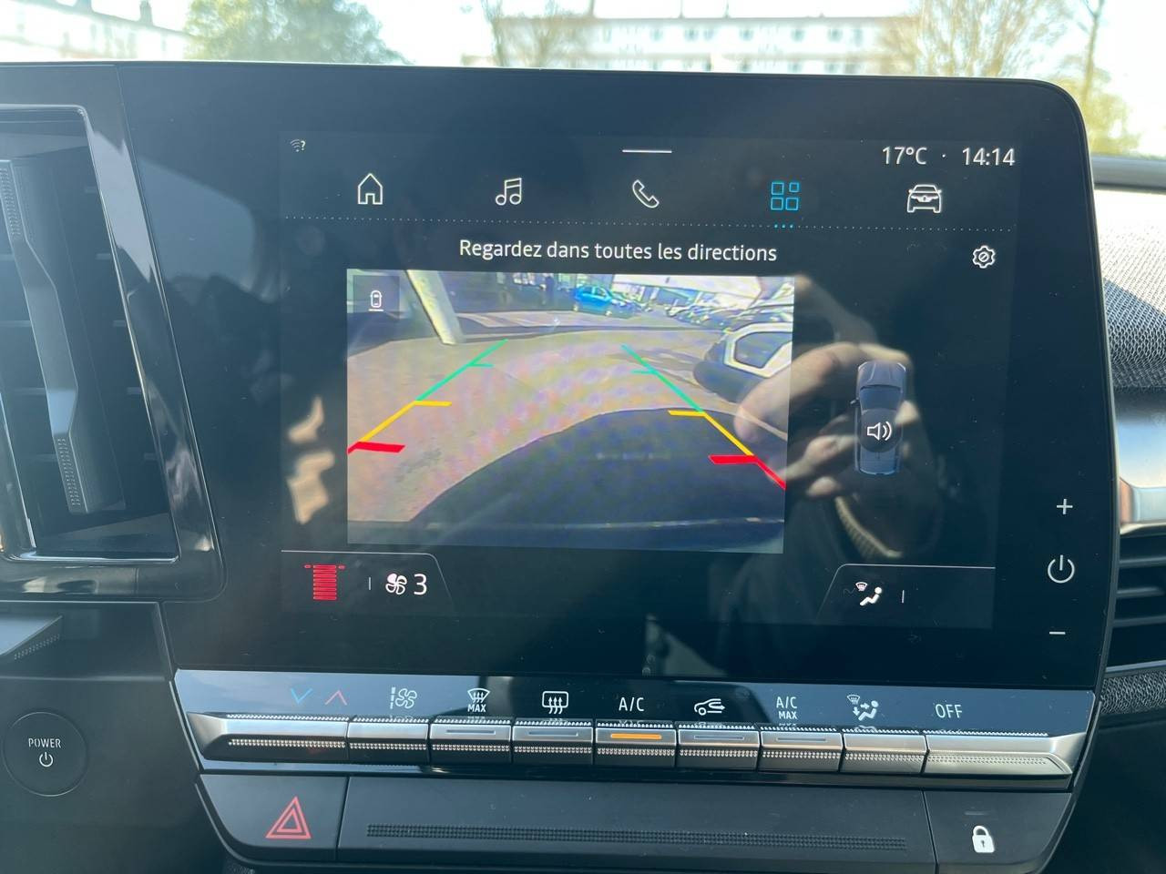 Vente en ligne Renault Megane E-Tech  EV60 220 ch super charge au prix de 22 790 €