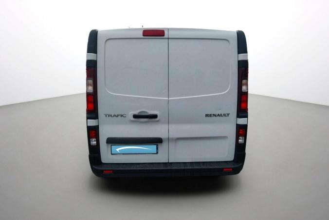 Vente en ligne Renault Trafic 3 Fourgon TRAFIC FGN L1H1 3000 KG BLUE DCI 130 au prix de 22 990 €