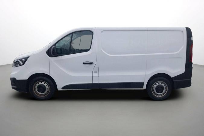 Vente en ligne Renault Trafic 3 Fourgon TRAFIC FGN L1H1 3000 KG BLUE DCI 130 au prix de 22 290 €