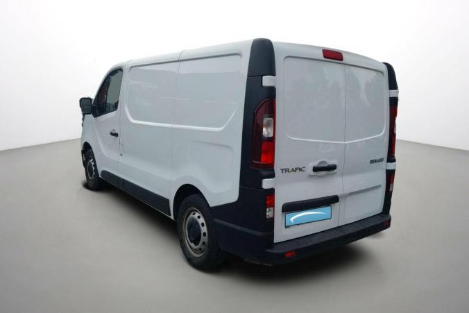 Vente en ligne Renault Trafic 3 Fourgon TRAFIC FGN L1H1 3000 KG BLUE DCI 130 au prix de 22 990 €