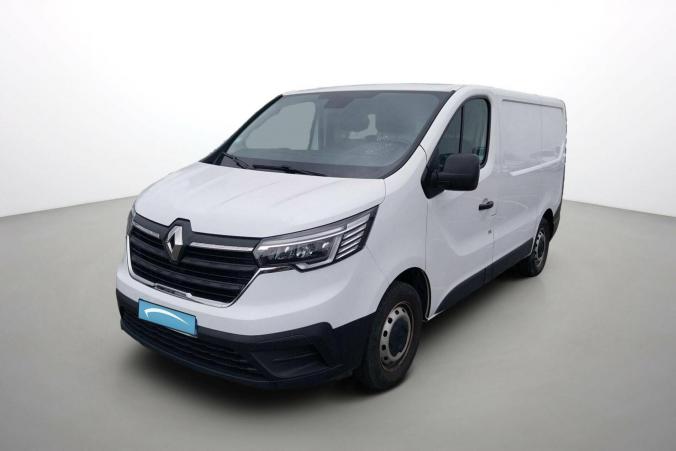 Vente en ligne Renault Trafic 3 Fourgon TRAFIC FGN L1H1 3000 KG BLUE DCI 130 au prix de 22 990 €