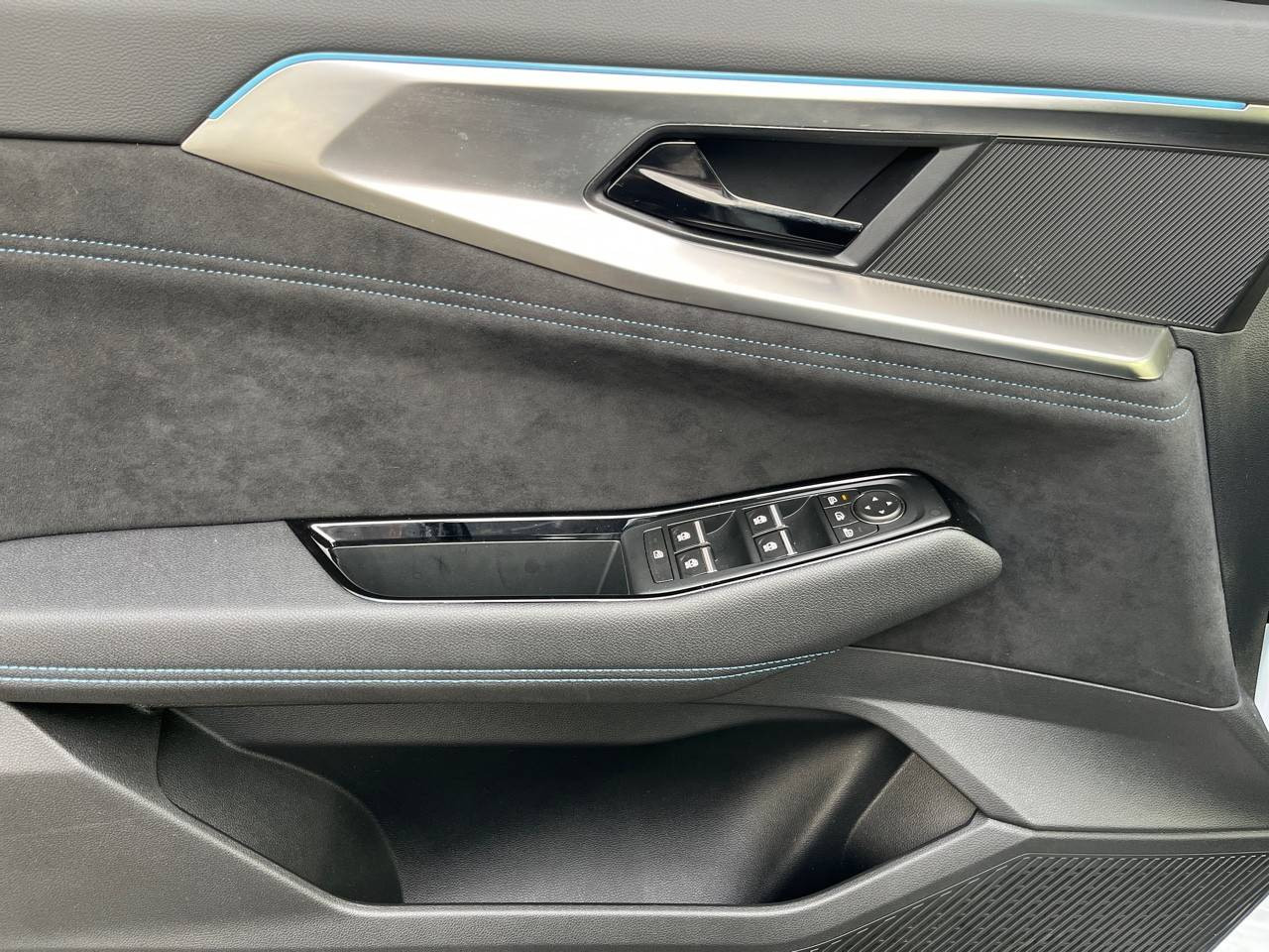 Vente en ligne Renault Austral  E-Tech full hybrid 200 GSR2 au prix de 34 890 €