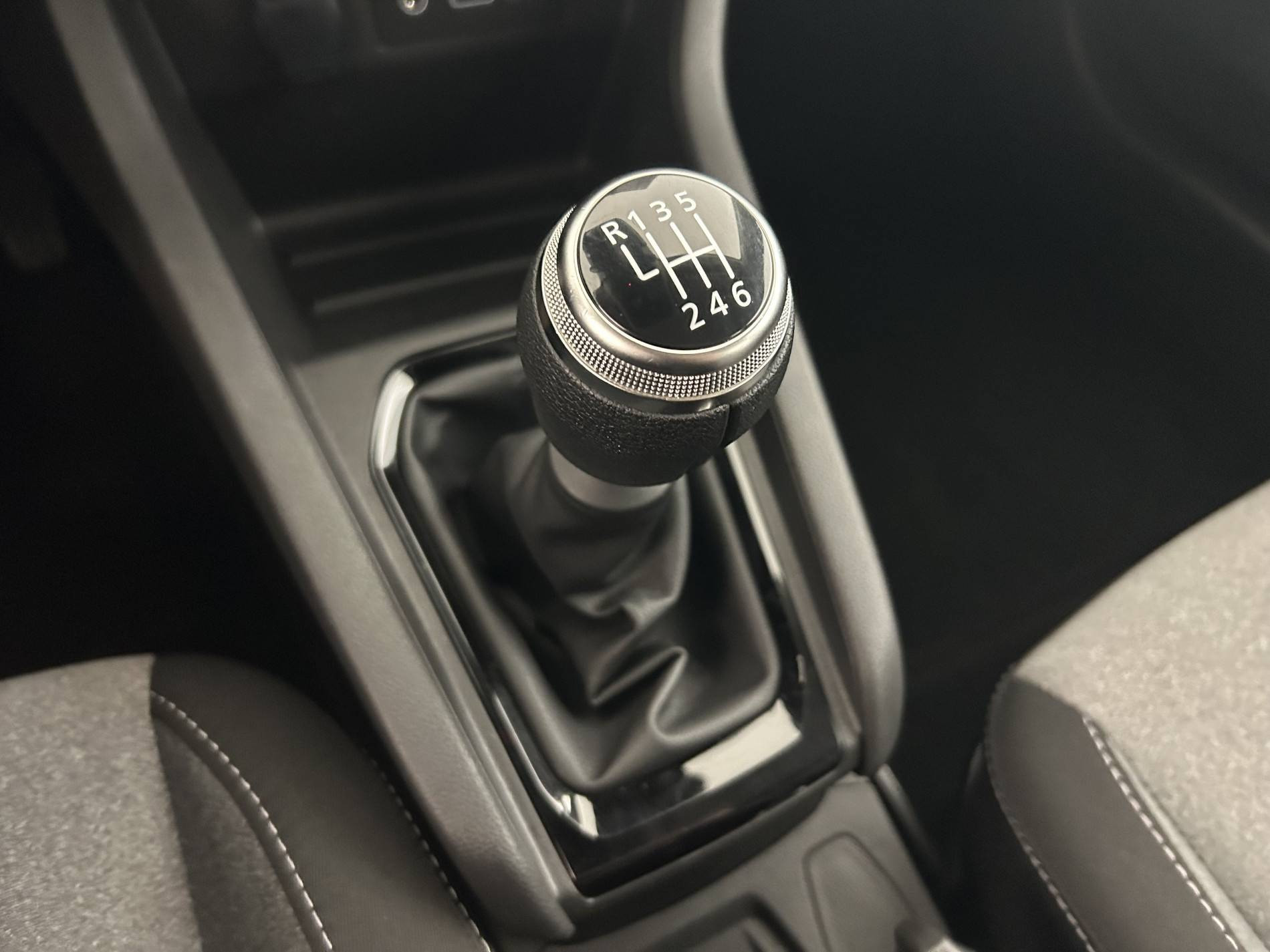 Vente en ligne Renault Clio 5 Clio TCe 90 au prix de 15 490 €