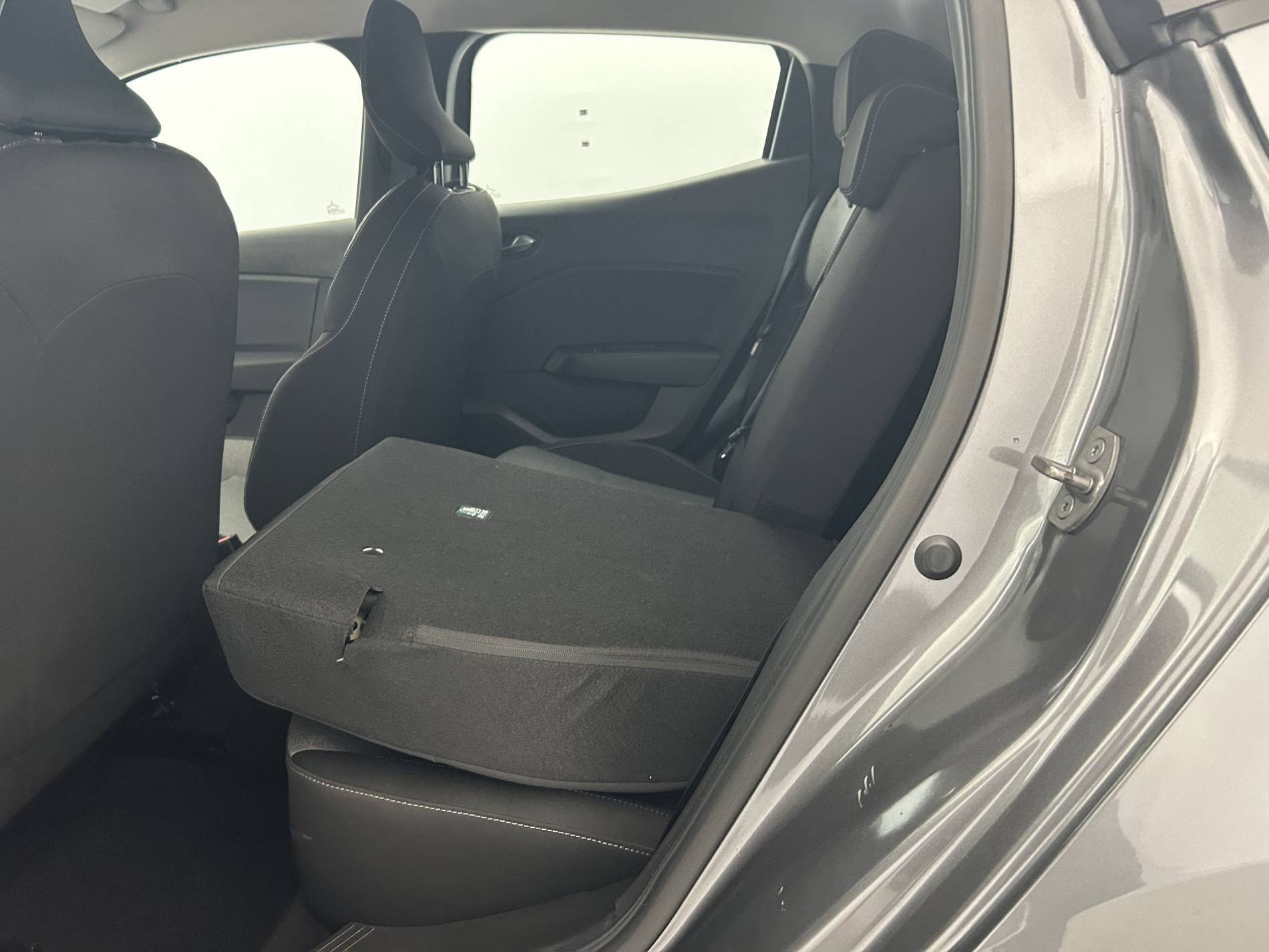 Vente en ligne Renault Clio 5 Clio TCe 90 au prix de 15 490 €