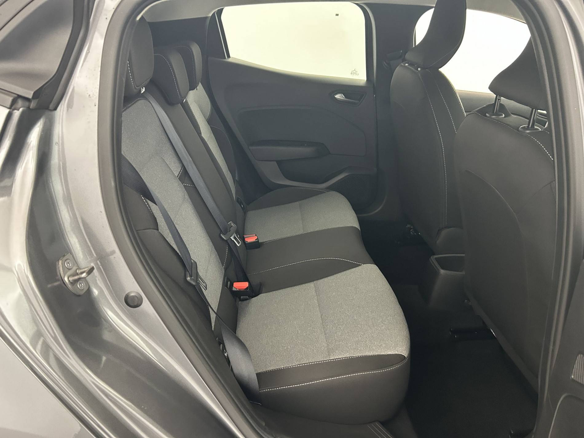 Vente en ligne Renault Clio 5 Clio TCe 90 au prix de 15 490 €