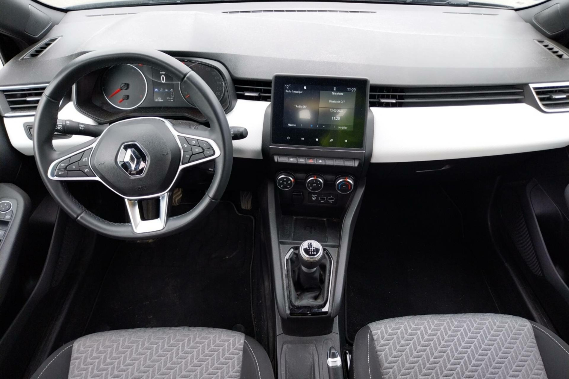 Vente en ligne Renault Clio 5 Clio TCe 90 - 21N au prix de 13 490 €