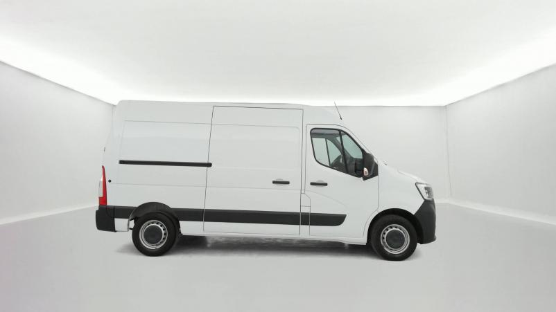 Vente en ligne Renault Master 3 Fourgon MASTER FGN TRAC F3500 L2H2 DCI 135 au prix de 23 590 €