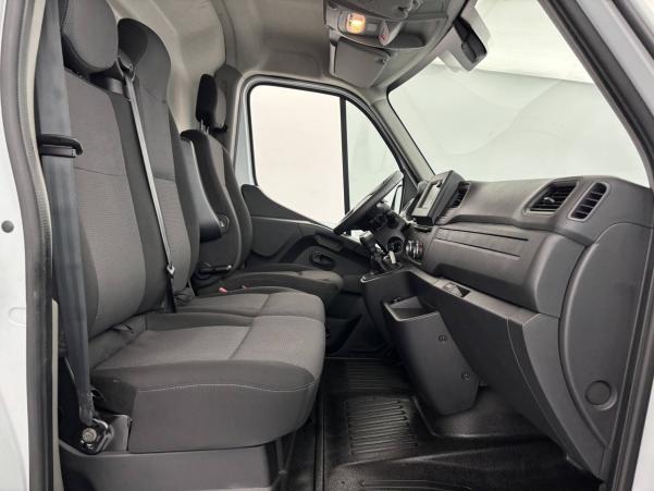 Vente en ligne Renault Master 3 Fourgon MASTER FGN TRAC F3500 L2H2 DCI 135 au prix de 23 590 €
