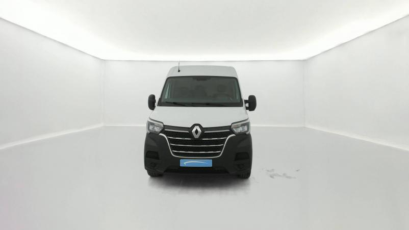Vente en ligne Renault Master 3 Fourgon MASTER FGN TRAC F3500 L2H2 DCI 135 au prix de 23 590 €