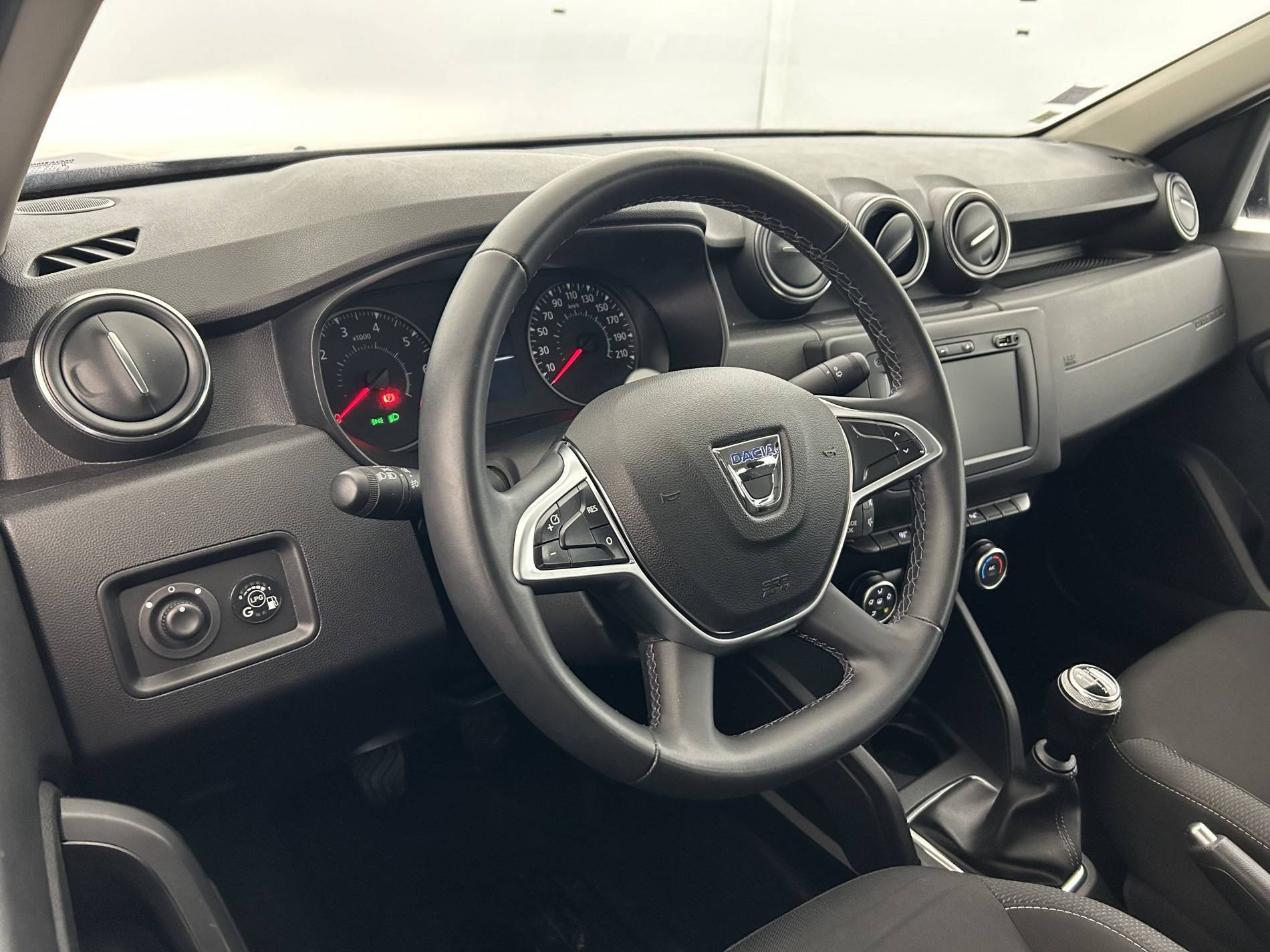 Vente en ligne Dacia Duster  ECO-G 100 4x2 au prix de 14 990 €