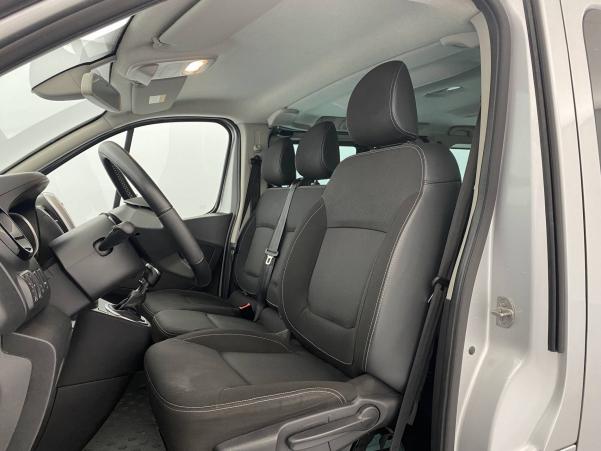 Vente en ligne Renault Trafic 3 Combi  L2 dCi 145 Energy S&S au prix de 24 990 €