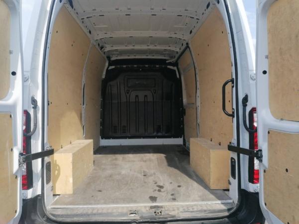 Vente en ligne Renault Master 3 Fourgon MASTER FGN TRAC F3500 L2H2 DCI 135 au prix de 19 990 €