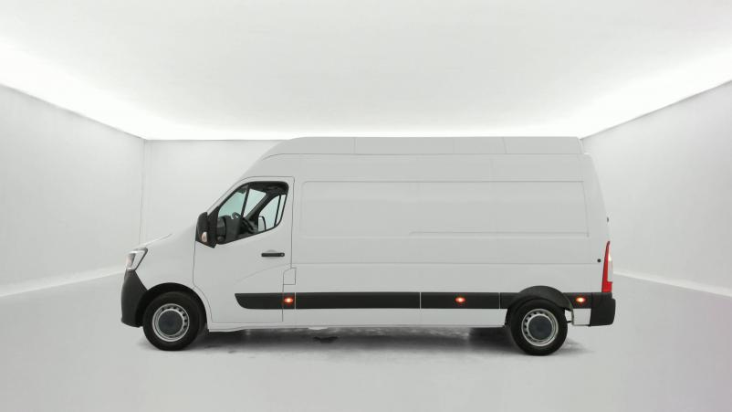Vente en ligne Renault Master Fourgon MASTER FGN TRAC F3500 L3H3 DCI 135 au prix de 27 990 €