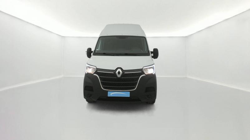 Vente en ligne Renault Master Fourgon MASTER FGN TRAC F3500 L3H3 DCI 135 au prix de 27 990 €
