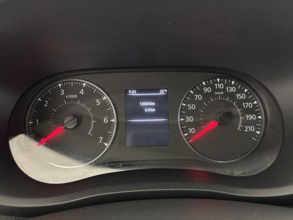 Vente en ligne Renault Master Fourgon MASTER FGN TRAC F3500 L3H3 DCI 135 au prix de 27 990 €