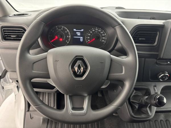 Vente en ligne Renault Master Fourgon MASTER FGN TRAC F3500 L3H3 DCI 135 au prix de 27 990 €