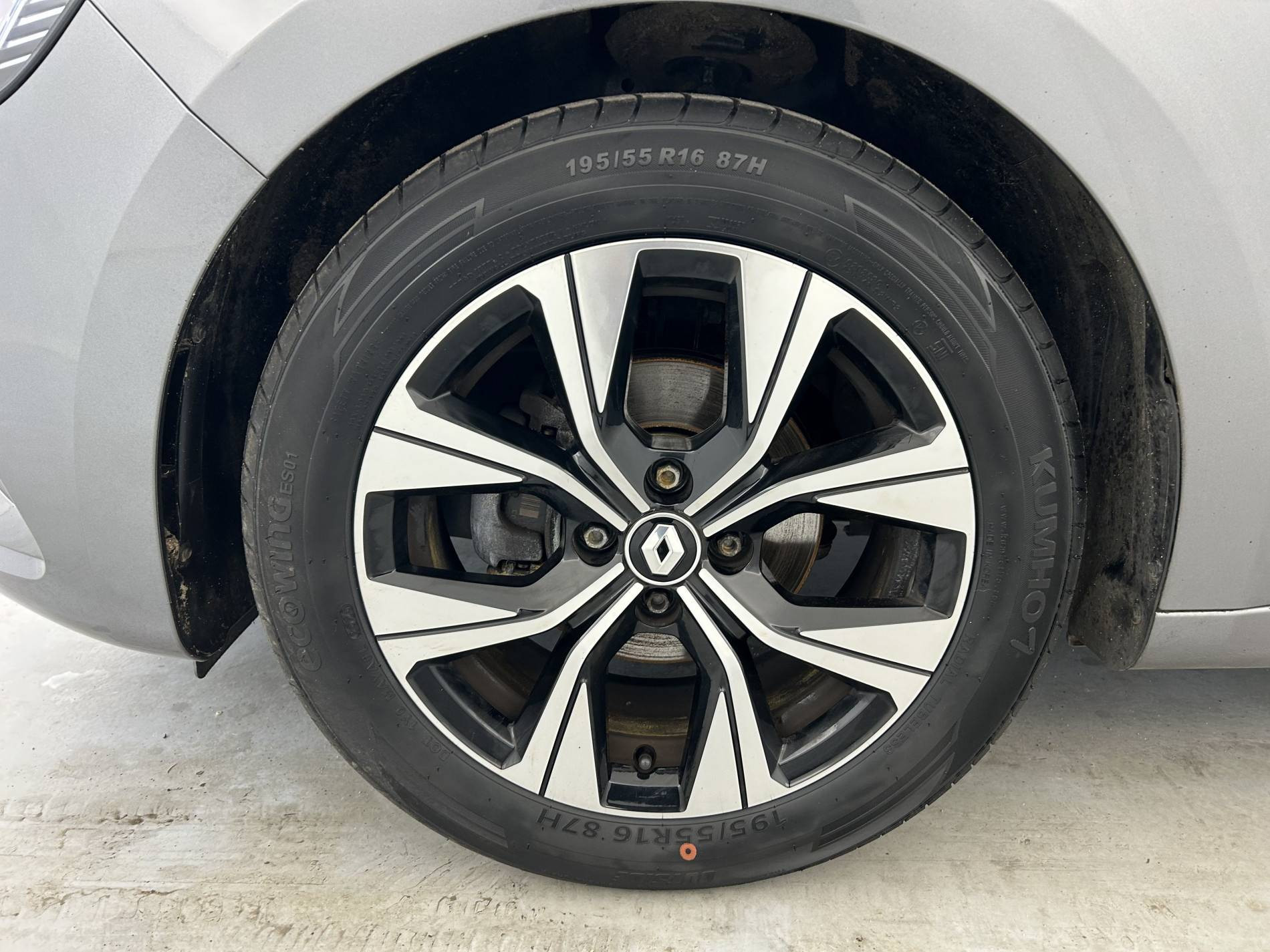 Vente en ligne Renault Clio 5 Clio TCe 90 au prix de 14 790 €