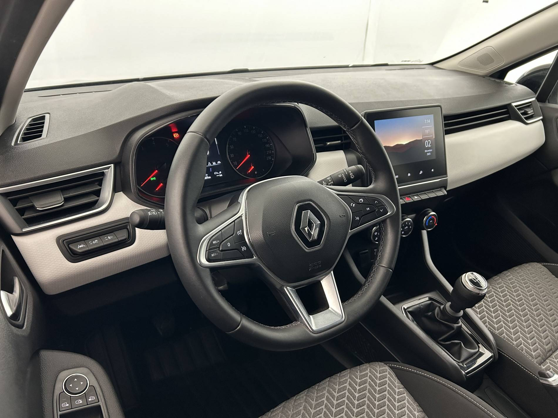 Vente en ligne Renault Clio 5 Clio TCe 90 au prix de 14 790 €