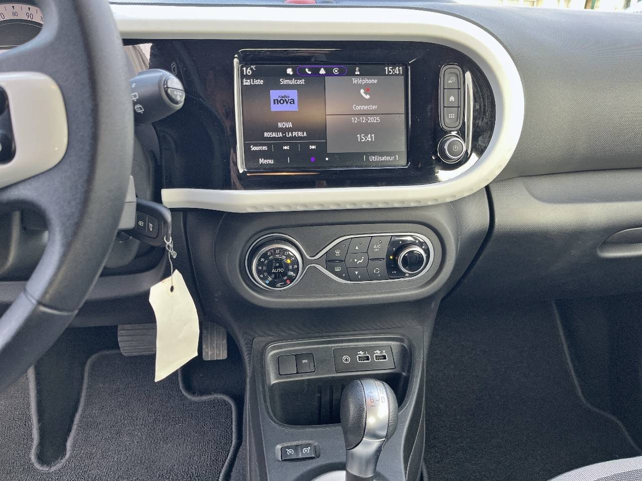 Vente en ligne Renault Twingo Electrique Twingo III E-Tech au prix de 12 790 €