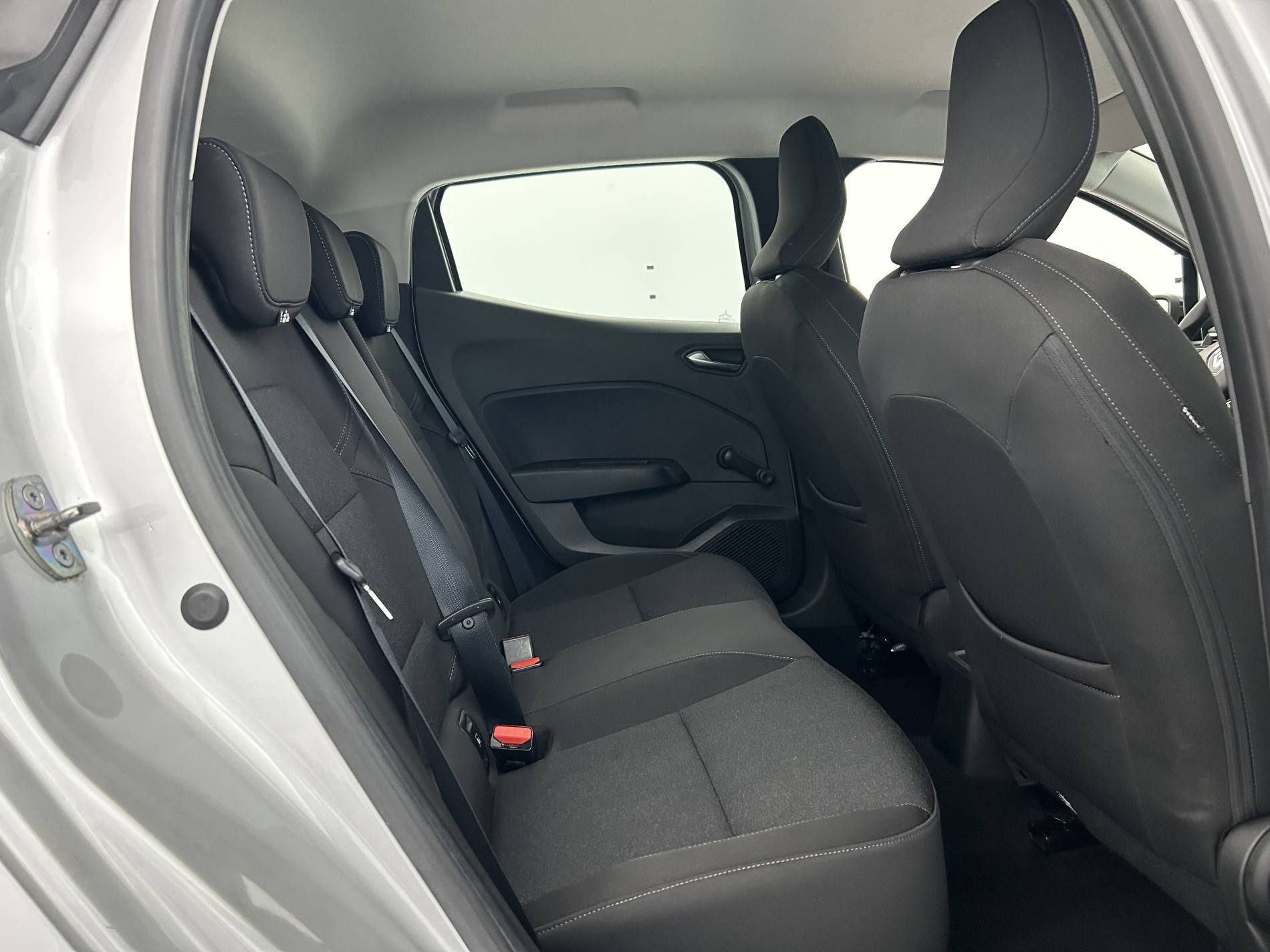 Vente en ligne Renault Clio 5 Clio TCe 90 au prix de 13 390 €