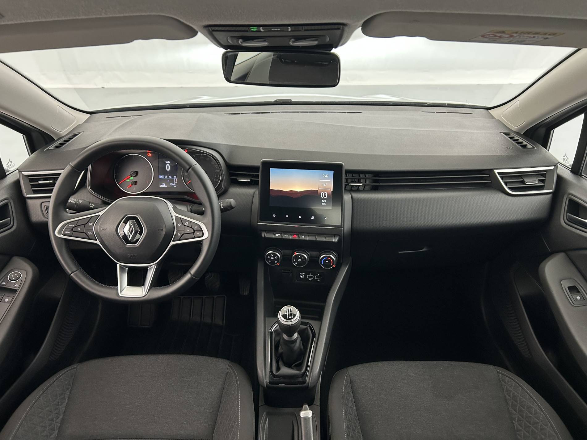 Vente en ligne Renault Clio 5 Clio TCe 90 au prix de 13 390 €