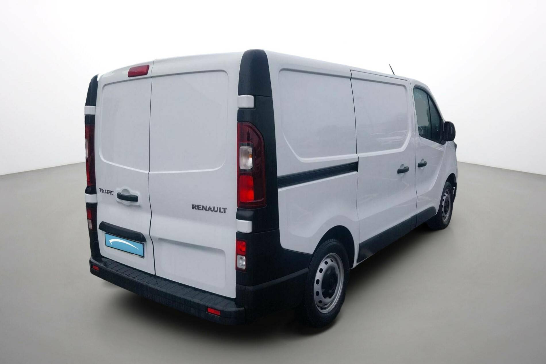 Vente en ligne Renault Trafic 3 Fourgon TRAFIC FGN L1H1 3000 KG BLUE DCI 130 au prix de 20 890 €