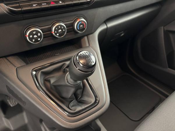 Vente en ligne Renault Kangoo Van  L2 BLUE DCI 115 au prix de 21 590 €