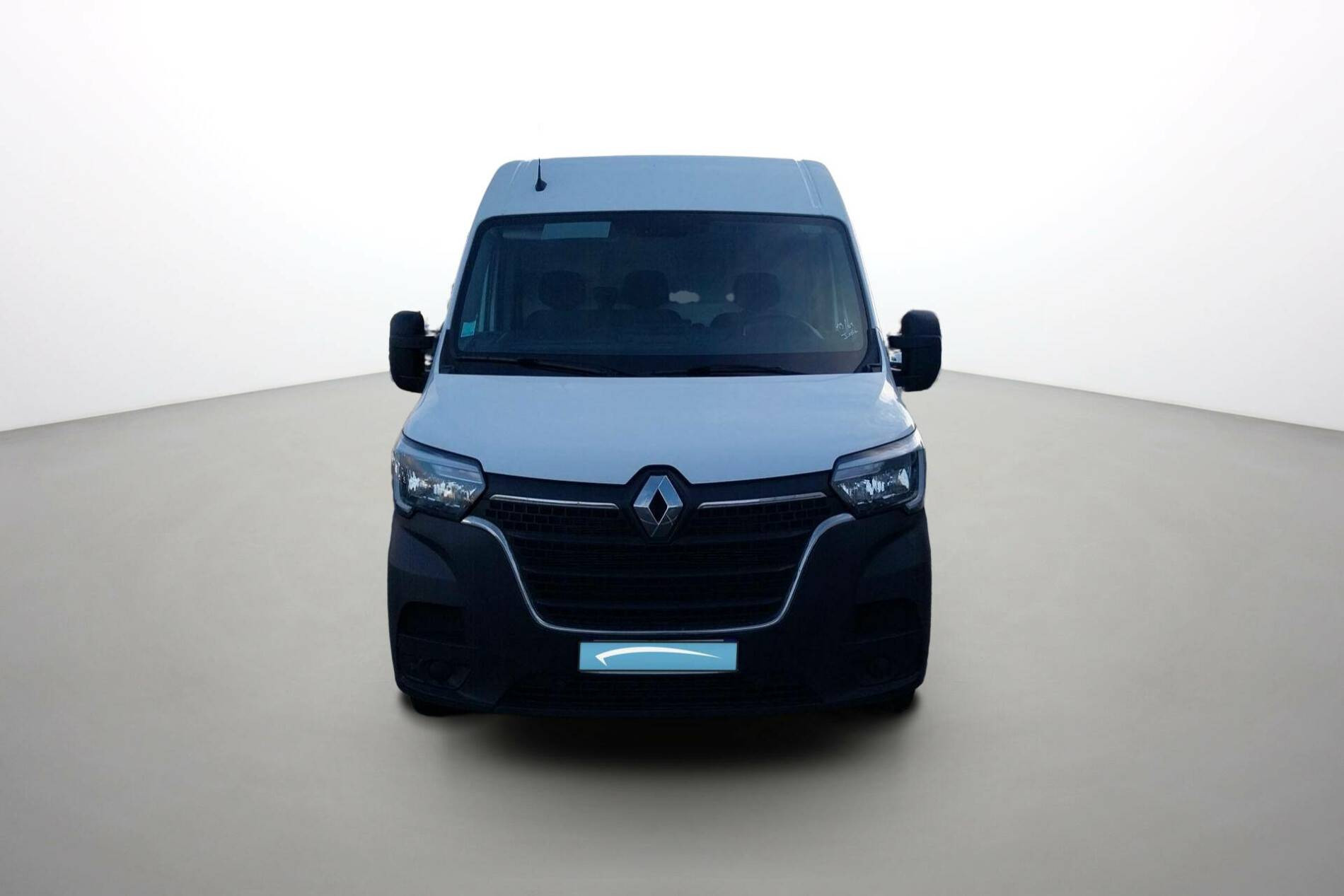 Vente en ligne Renault Master Fourgon MASTER FGN TRAC F3500 L2H2 BLUE DCI 135 au prix de 26 990 €