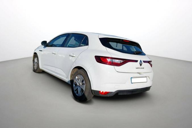 Vente en ligne Renault Megane 4  BLUE DCI 95 au prix de 12 390 €