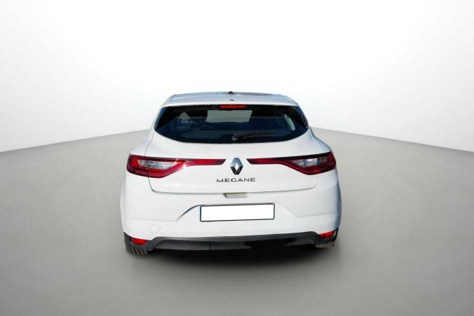 Vente en ligne Renault Megane 4  BLUE DCI 95 au prix de 12 390 €
