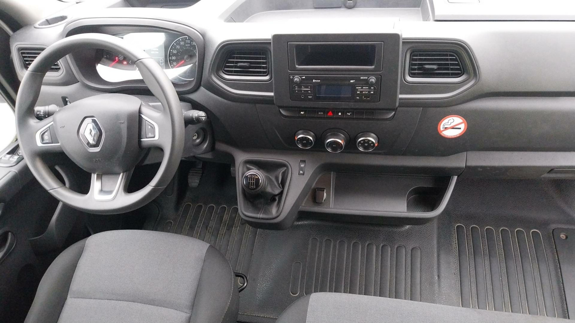 Vente en ligne Renault Master Fourgon MASTER FGN TRAC F3500 L2H2 BLUE DCI 135 au prix de 25 990 €