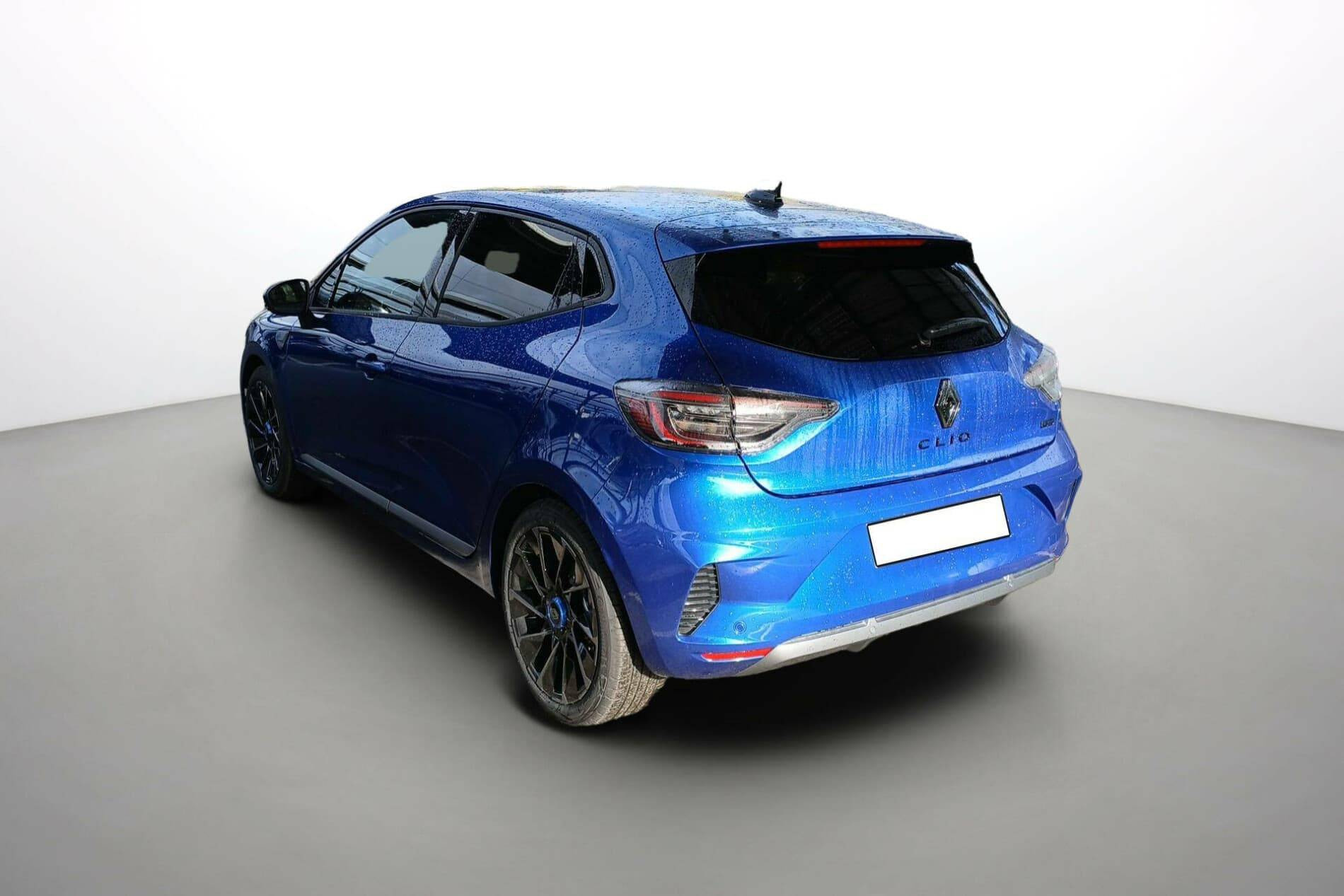 Vente en ligne Renault Clio 5 Clio E-Tech full hybrid 145 au prix de 25 390 €