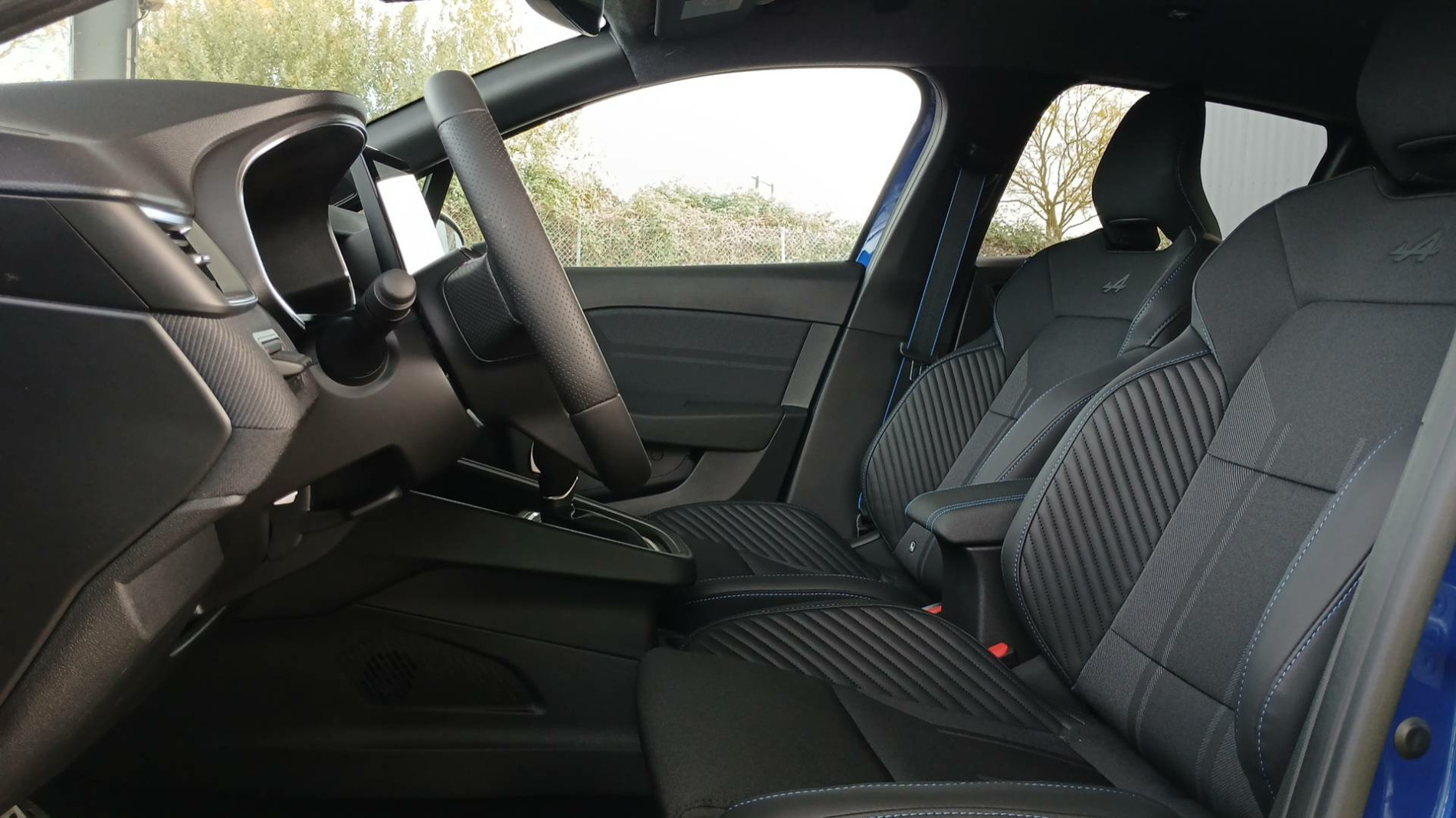 Vente en ligne Renault Clio 5 Clio E-Tech full hybrid 145 au prix de 25 390 €