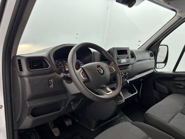 Vente en ligne Renault Master Fourgon MASTER FGN TRAC F3500 L2H2 BLUE DCI 135 au prix de 26 990 €