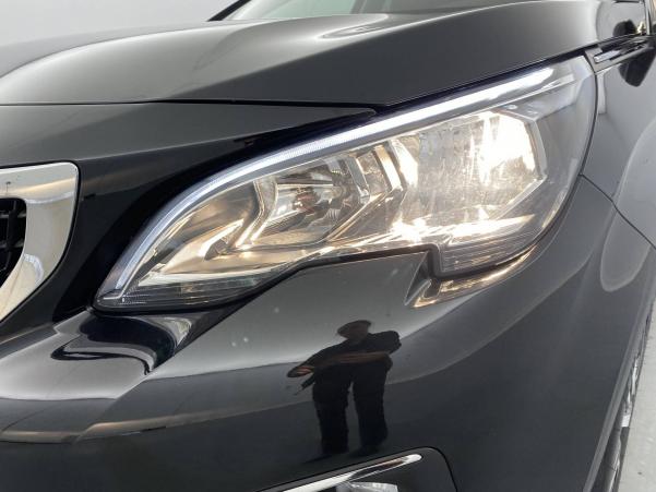 Vente en ligne Peugeot 3008  1.2 Puretech 130ch S&S EAT6 au prix de 15 990 €