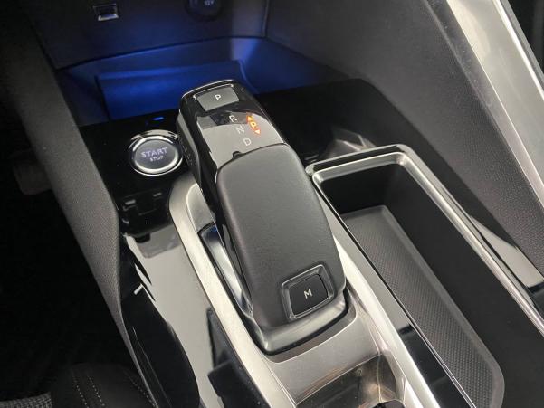Vente en ligne Peugeot 3008  1.2 Puretech 130ch S&S EAT6 au prix de 15 990 €
