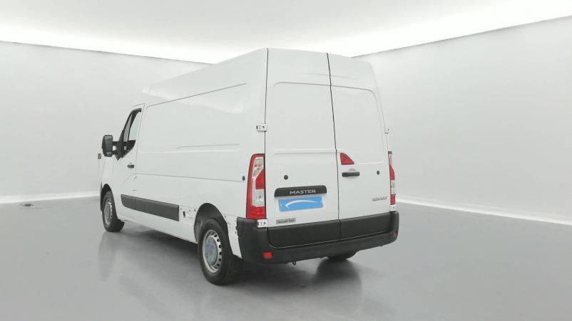 Vente en ligne Renault Master 3 Fourgon MASTER FGN TRAC F3500 L2H2 DCI 135 au prix de 23 990 €