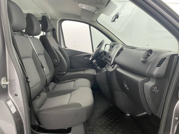 Vente en ligne Renault Trafic 3 Combi  L2 dCi 120 S&S au prix de 24 790 €