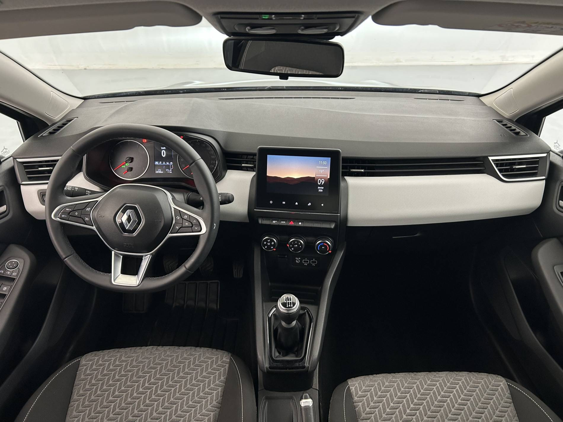 Vente en ligne Renault Clio 5 Clio TCe 90 au prix de 15 390 €