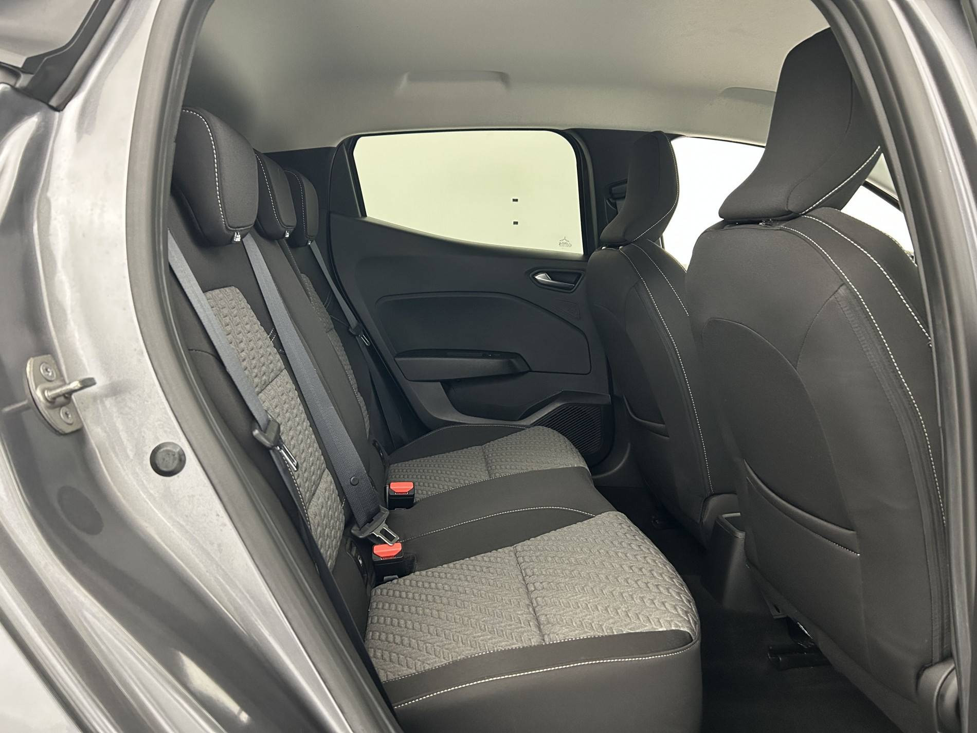 Vente en ligne Renault Clio 5 Clio TCe 90 au prix de 15 390 €