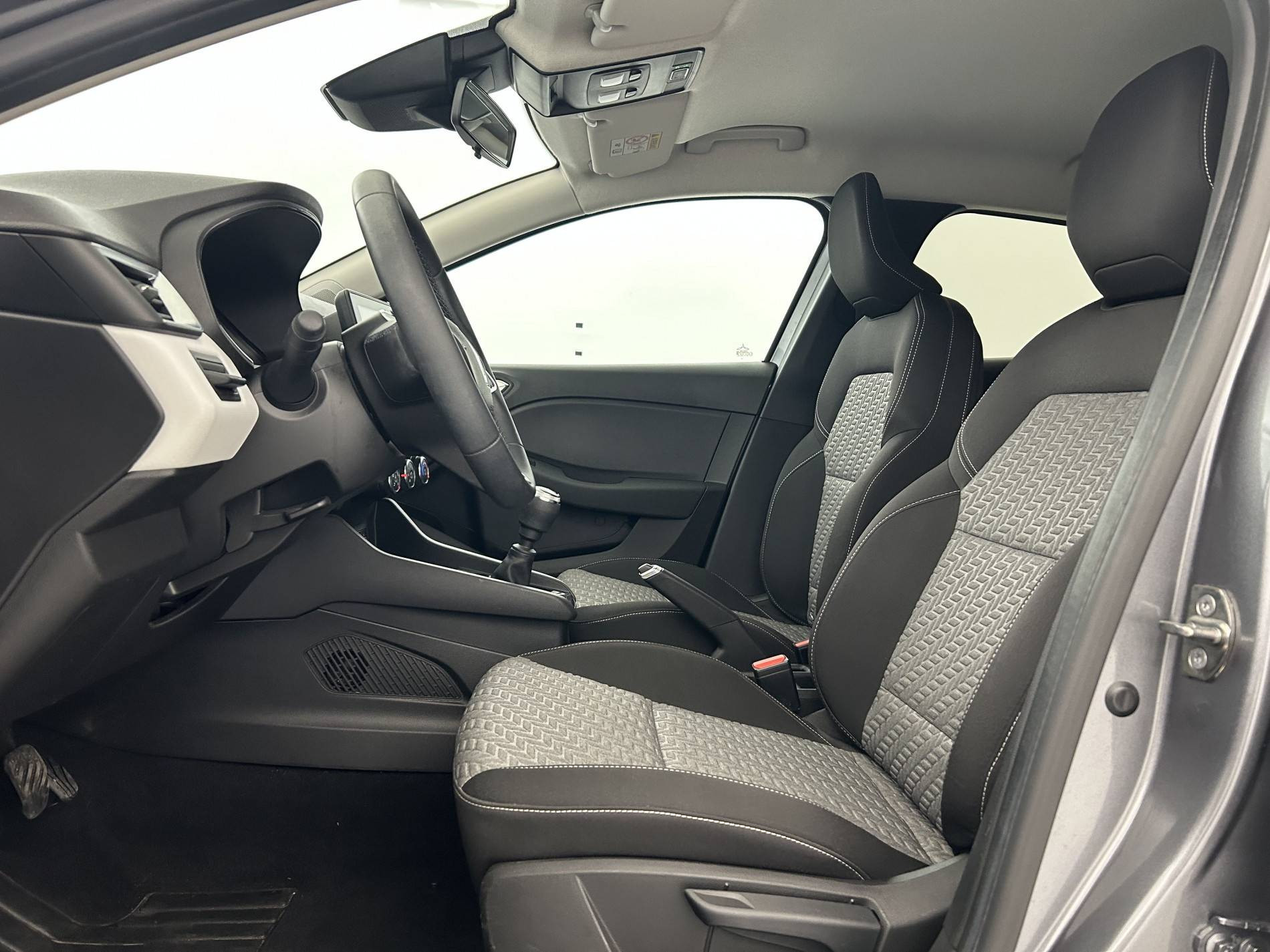 Vente en ligne Renault Clio 5 Clio TCe 90 au prix de 15 390 €